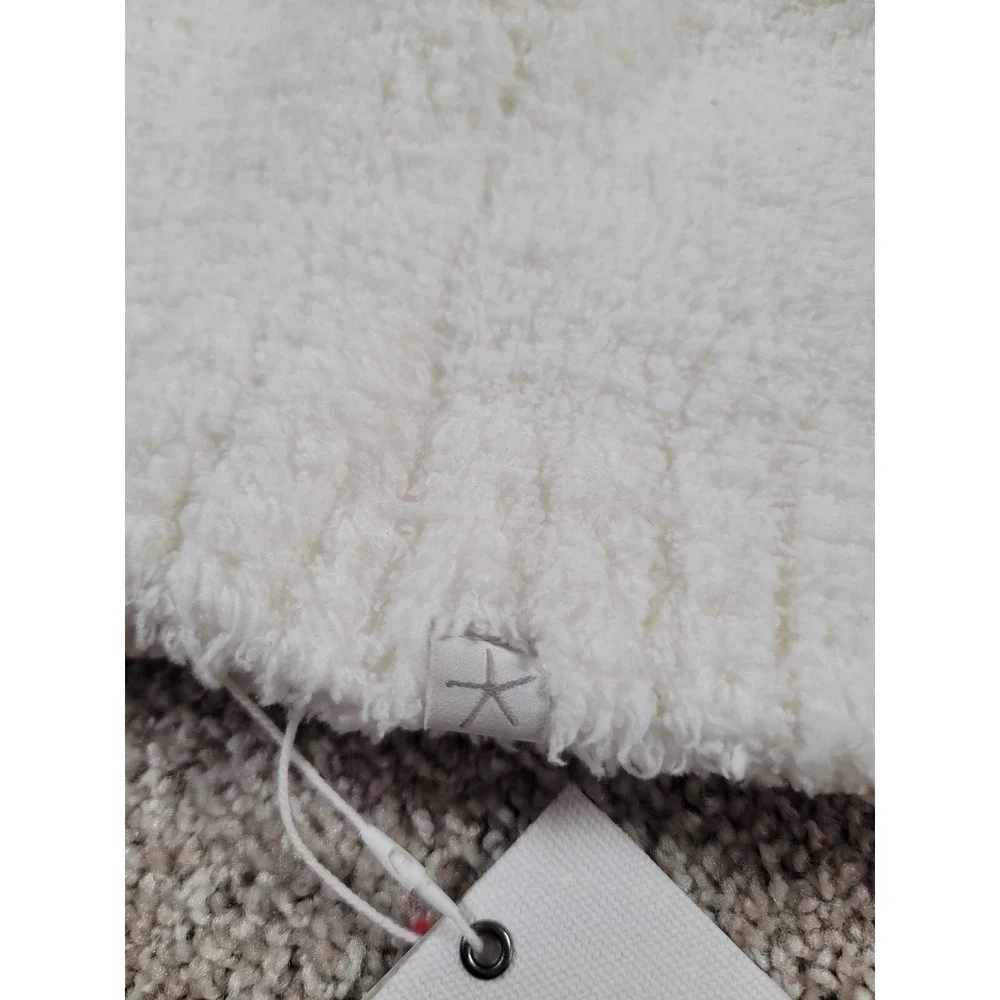 Barefoot Dreams CozyChic Pom Pom Beanie in Pearl Soft One Size #BDUCC1255 NWT